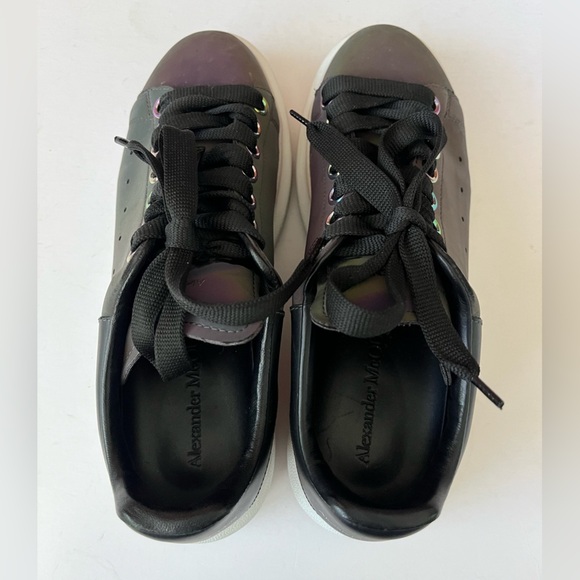 Alexander McQueen Oversized Sneakers in Gray Iridescent Women’s Size 38.5/8.5 - Picture 7 of 16